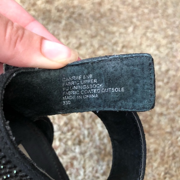 💎 Steve Madden Black Platforms 💎 - Picture 5 of 5